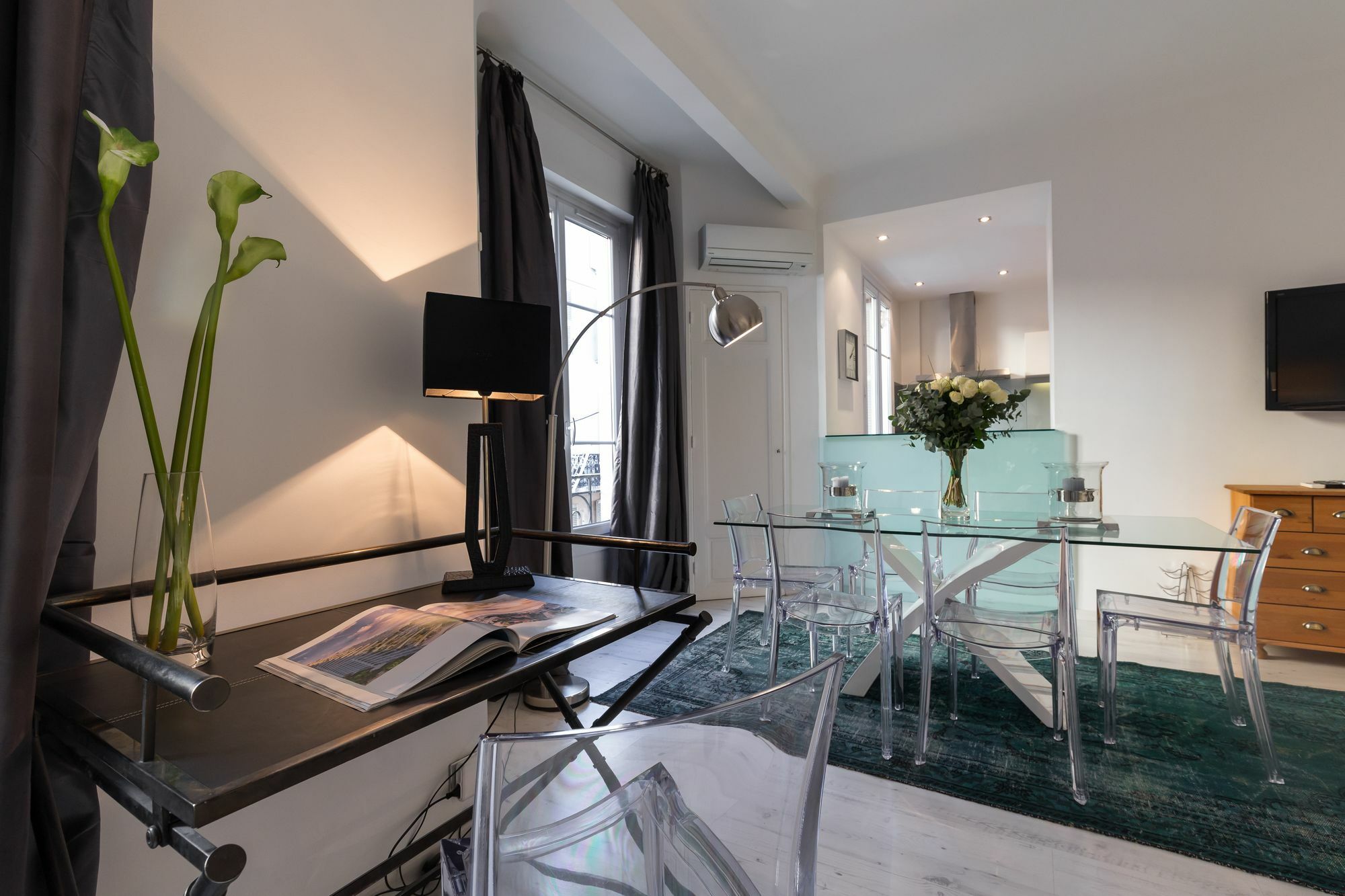 Centrally Located Modern 2 Bed Apartment In Cannes With Aircon And High Ceilings And Modern Design 696 Eksteriør bilde
