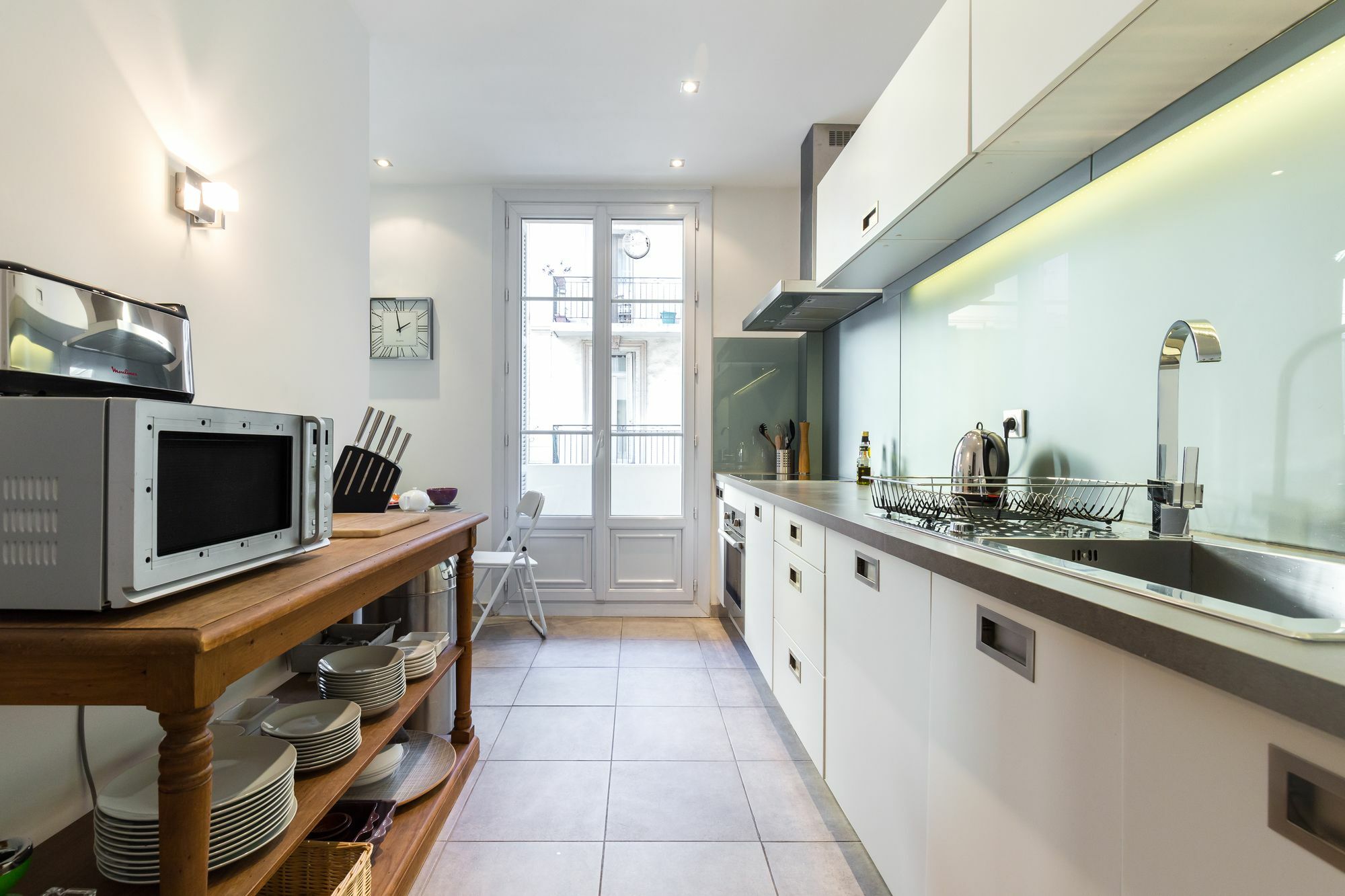 Centrally Located Modern 2 Bed Apartment In Cannes With Aircon And High Ceilings And Modern Design 696 Eksteriør bilde
