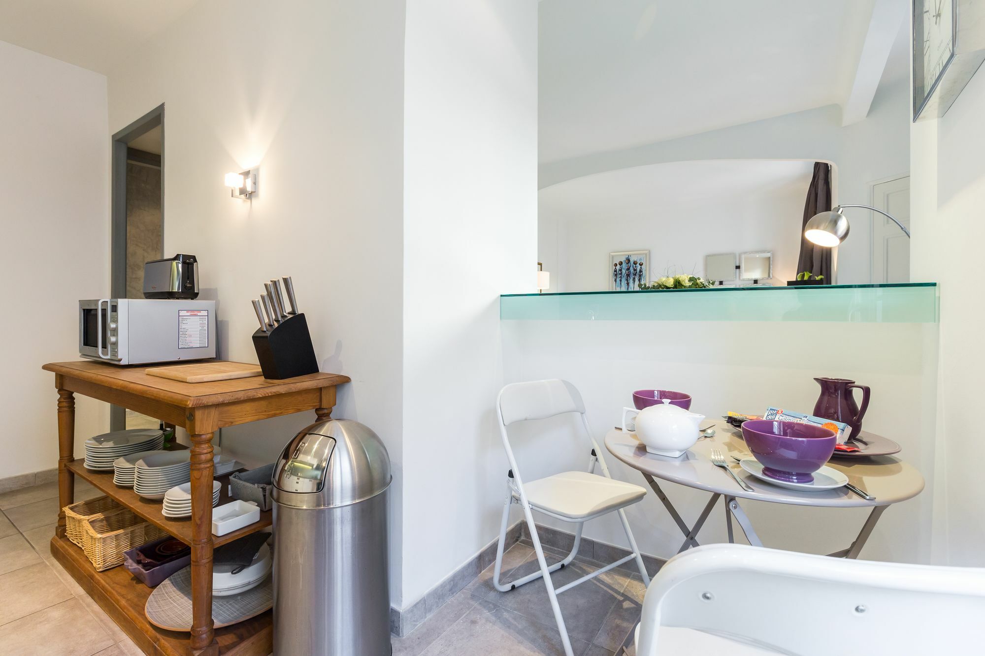 Centrally Located Modern 2 Bed Apartment In Cannes With Aircon And High Ceilings And Modern Design 696 Eksteriør bilde